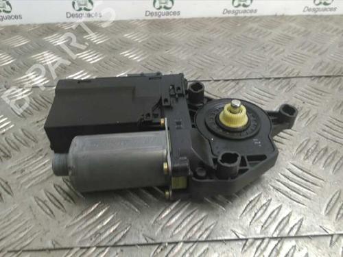 Rudehejsemotor forskærm venstre PEUGEOT 307 SW (3H) [2002-2009]  4541379