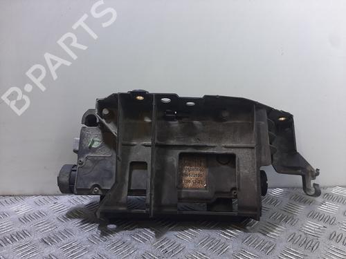 Used Electric handbrake RENAULT SCÉNIC II (JM0/1_) [2003-2010]  31931095