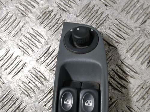 Used Left front window switch RENAULT MEGANE I Classic (LA0/1_) 1.6 e (LA0F, LA0S) (90 hp) 30625868
