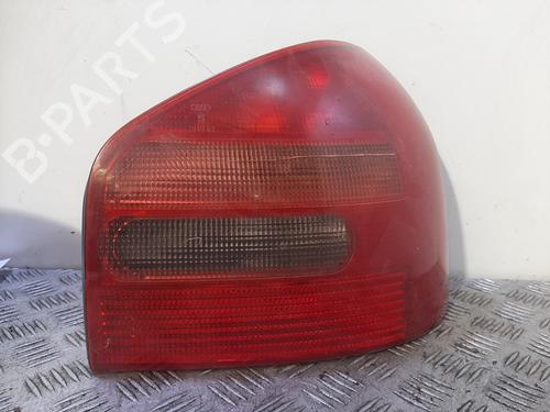 Farolim direito Farolim direito AUDI A3 (8L1) 1.8 (125 hp) 36239997 36239997