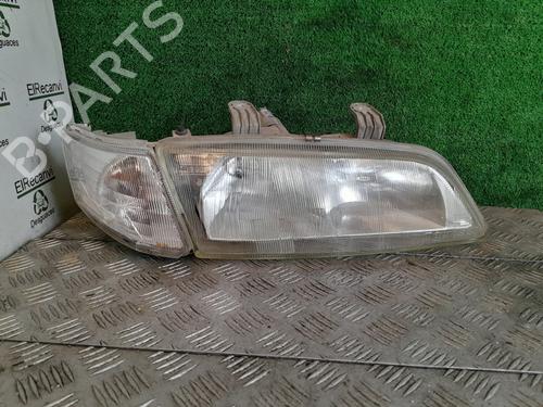 Used Right headlight NISSAN PRIMERA Hatchback (P11) 2.0 TD (90 hp) 24598086
