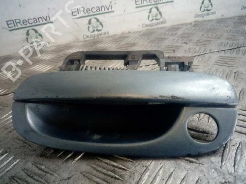 Used Front left exterior door handle PEUGEOT 607 (9D, 9U) 2.2 HDi (133 hp) 4651075