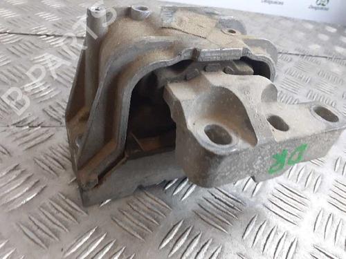 Used Engine mount SEAT ALTEA XL (5P5, 5P8) [2006-2015]  10197406