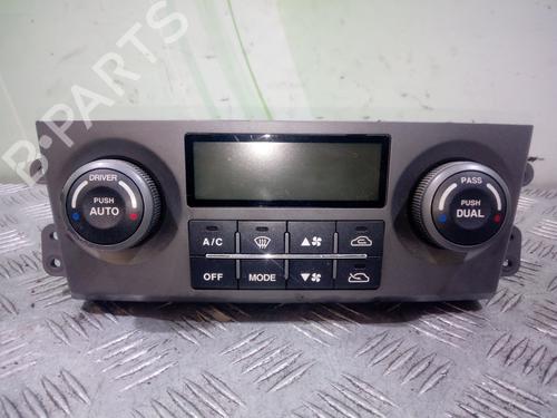 Used Climate control KIA SORENTO I (JC) 2.5 CRDi (163 hp) 10147686