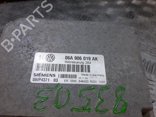 Engine control unit (ECU) VW GOLF IV (1J1) | BP28525255M57