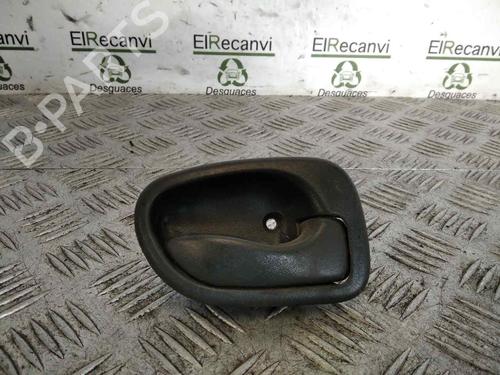Used Front right interior door handle Front right interior door handle 16113056 16113056