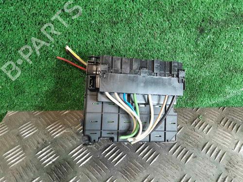 Zekeringkast PEUGEOT 307 (3A/C) | BP28326464E1