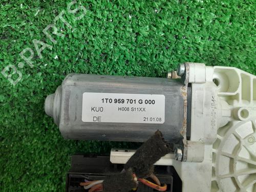 Left front window motor SEAT LEON (1P1) | BP24168885E21