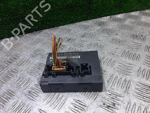 Module électronique AUDI A3 Sportback (8PA) 1.9 TDI (105 hp) 23894159