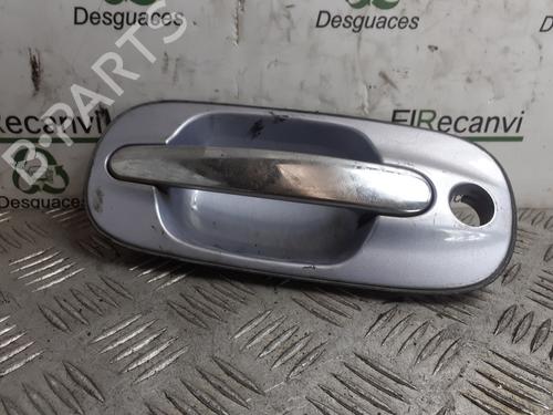 Used Front left exterior door handle HYUNDAI TRAJET (FO) 2.0 (136 hp) 12112898