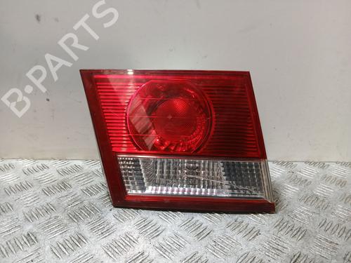 Feu de coffre gauche KIA CARENS I MPV (FC, FJ) 2.0 CRDi (113 hp) 31828538