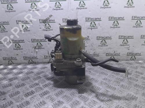 Used Steering pump FORD FOCUS II (DA_, HCP, DP) [2004-2013]  19793211