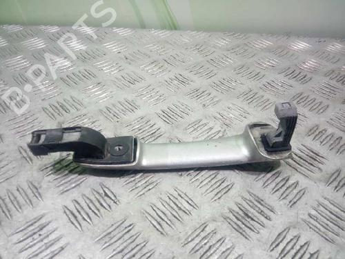 Używane Klamka zewnętrzna drzwi przednich prawych MAZDA 3 (BK) 1.6 DI Turbo (109 hp) 5675880