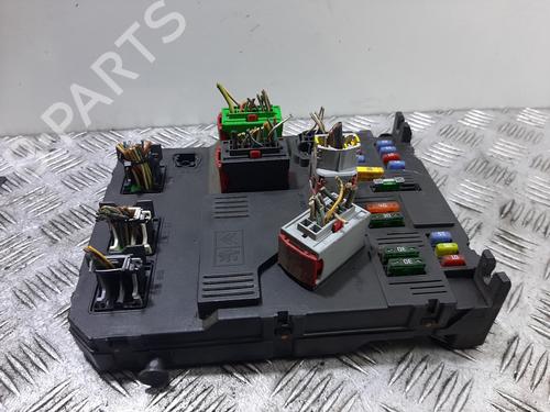 Used Fuse box PEUGEOT 206 Hatchback (2A/C) 1.4 HDi eco 70 (68 hp) 30580191