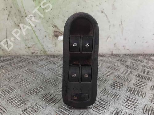 Used Left front window switch RENAULT SCÉNIC II (JM0/1_) [2003-2010]  18270194