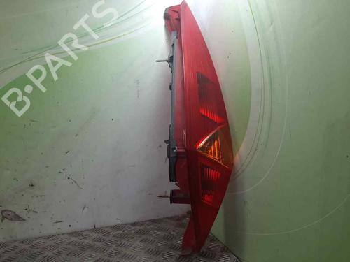 Used Left taillight FIAT PUNTO (188_) 1.2 60 (188.030, .050, .130, .150, .230, .250) (60 hp) 15944602
