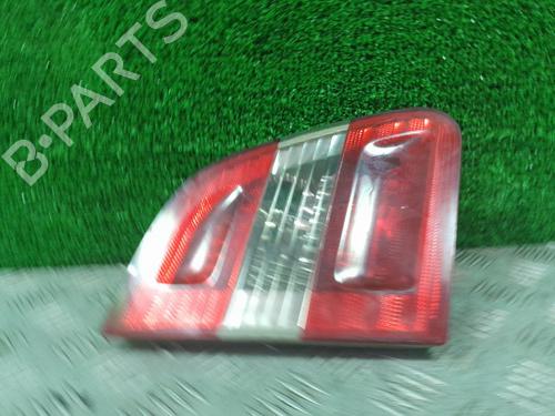 Farolim esquerdo da mala Farolim esquerdo da mala MERCEDES-BENZ B-CLASS Sports Tourer (W245) B 180 CDI (245.207) (109 hp) 20935894 20935894