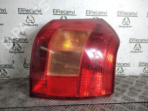 Høyre baklys TOYOTA COROLLA (_E12_) 2.0 D-4D (CDE120R, CDE120L_) (116 hp) 17576791