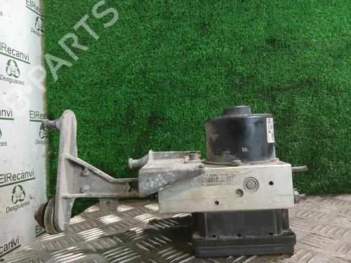 abs-pump-mercedes-benz-c-class-w203-2000-2001-2002-2003-2004-2005-2006-2007-34208622 main image
