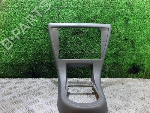 Console centrale CITROËN C4 Coupe (LA_) 1.4 16V (88 hp) 27540646