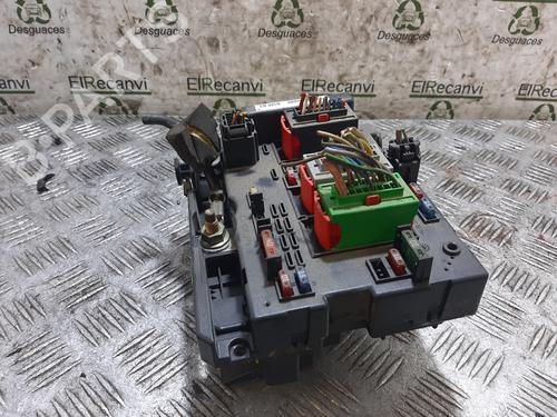 Boîte à Fusibles PEUGEOT 206 Hatchback (2A/C) [1998-2012]  17242277