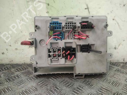 Used Fuse box Fuse box 18045604 18045604