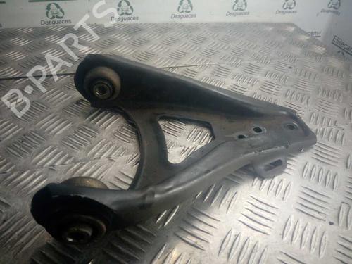 Used Right front suspension arm RENAULT MEGANE I Coach (DA0/1_) 1.9 dCi (DA05, DA1F) (102 hp) 4519273