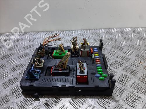 Used Fuse box CITROËN C4 I (LC_) [2004-2014]  30975217