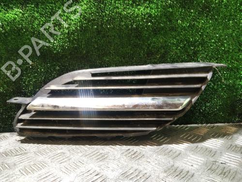 Used Grille NISSAN ALMERA TINO (V10) 1.8 (114 hp) 29376914