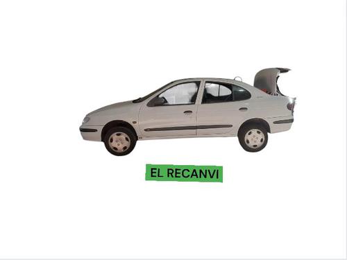 Alzavetro anteriore sinistro RENAULT MEGANE I Classic (LA0/1_) 1.6 e (LA0F, LA0S) | BP30519263C22