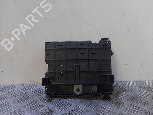 Used Fuse box Fuse box 37015774 37015774