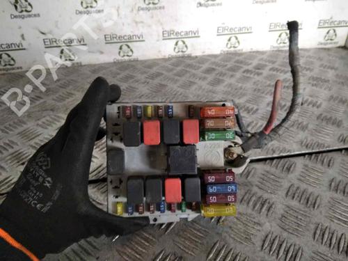 Used Fuse box FIAT PUNTO (188_) 1.2 16V 80 (188.233, .235, .253, .255, .333, .353, .639,... (80 hp) 17618770