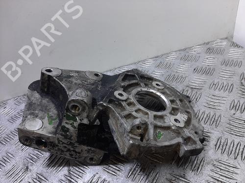 Soporte RENAULT MEGANE II Saloon (LM0/1_) 1.9 dCi (LM0G, LM1G, LM2C) (120 hp) 30852386
