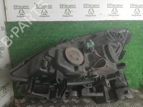 Right headlight RENAULT SCÉNIC II (JM0/1_) | BP32196675C29