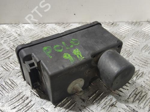 Used Comfort control module VW POLO (6N2) [1999-2001]  30441224