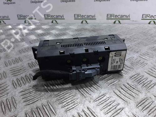 Used Display monitor OPEL CORSA D Hatchback Van (S07) [2006-2014]  7157516