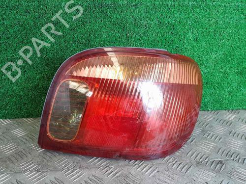 Højre baglygte TOYOTA YARIS (_P1_) [1999-2005]  21396584