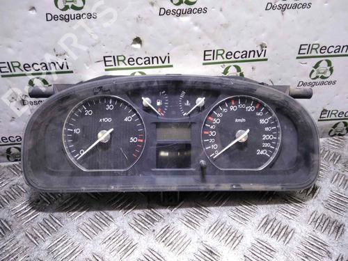 Used Instrument cluster RENAULT LAGUNA II (BG0/1_) [2001-2007]  17742390
