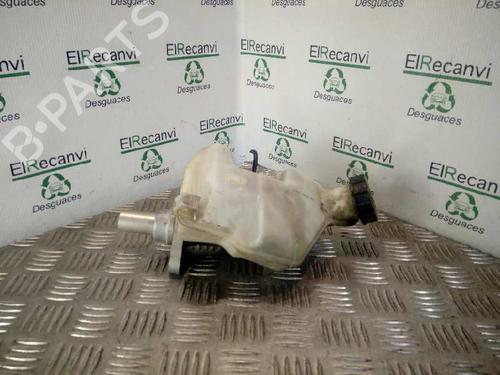 Used Brake master cylinder FORD FIESTA V (JH_, JD_) 1.4 TDCi (68 hp) 4533999