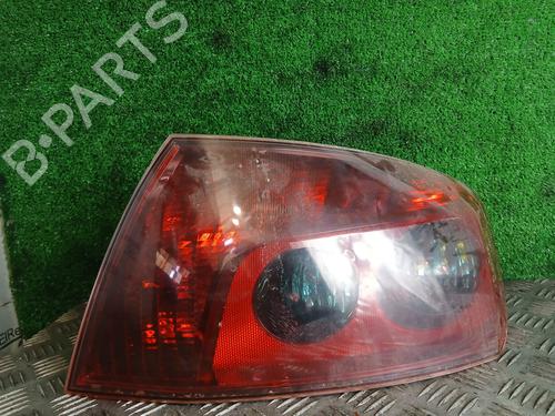 Used Right taillight Right taillight PEUGEOT 407 (6D_) 1.6 HDi 110 (6D9HZC, 6D9HYC) (109 hp) 33442404 33442404