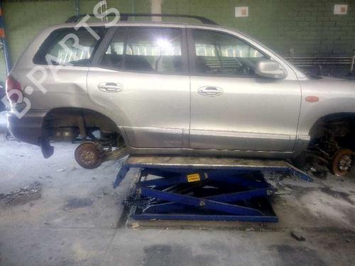 Right front steering knuckle HYUNDAI SANTA FÉ I (SM) 2.7 V6 4x4 | BP4744955M26