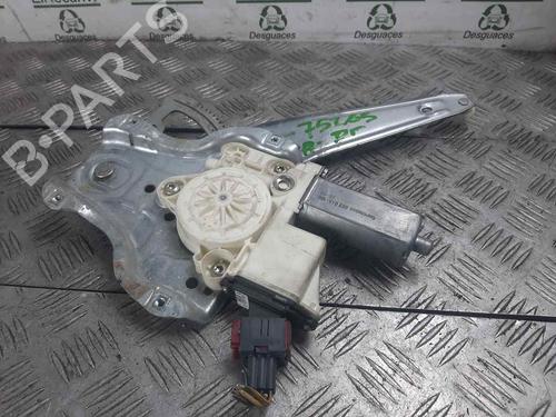 Alzavetro posteriore destra TOYOTA COROLLA (_E12_) 1.4 D (NDE120_, NDE120R) (90 hp) 11225567