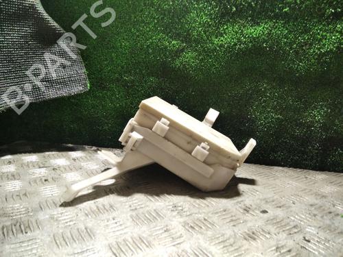 Used Fuse box Fuse box NISSAN MICRA III (K12) 1.2 16V (80 hp) 29002660 29002660