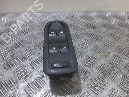 Used Left front window switch Left front window switch RENAULT GRAND SCÉNIC II (JM0/1_) 1.9 dCi (JM14) (131 hp) 33130247 33130247