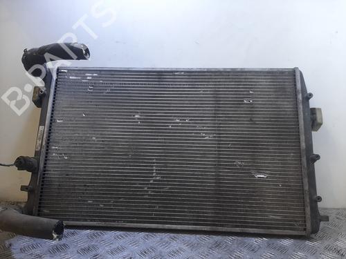 Used Water radiator Water radiator 37405537 37405537