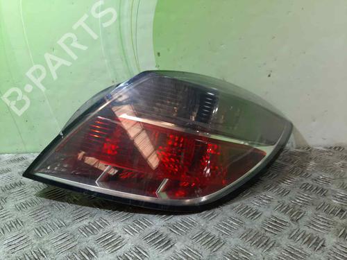 Used Right taillight Right taillight OPEL ASTRA H GTC (A04) 1.9 CDTI (L08) (120 hp) 13696799 13696799