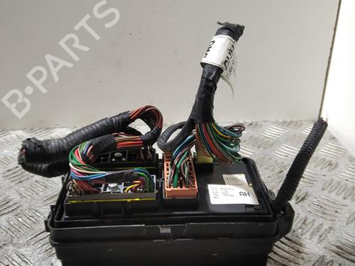 Used Fuse box CHEVROLET MATIZ (M200, M250) 0.8 (52 hp) 30614211