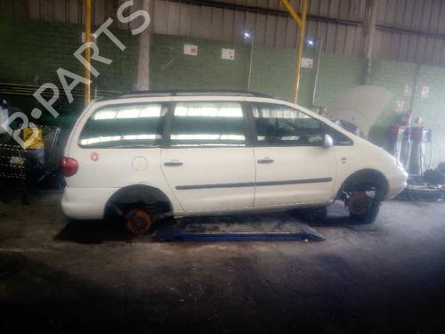 Left front steering knuckle SEAT ALHAMBRA (7V8, 7V9) 2.0 i | BP4652786M25