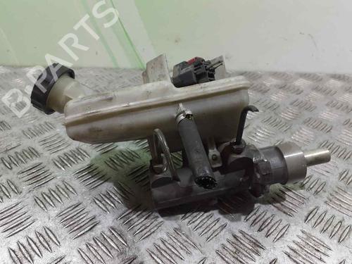 Used Brake master cylinder FORD TRANSIT Van (FA_ _) 2.0 DI (FAE_, FAF_, FAG_) (75 hp) 7305400