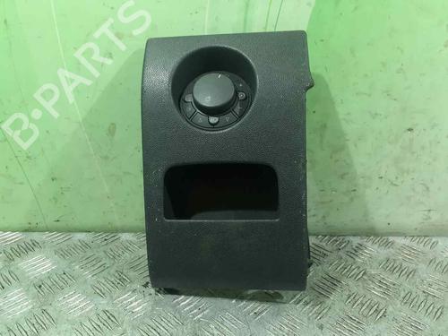 Used Headlight switch OPEL CORSA D (S07) [2006-2015]  10722543